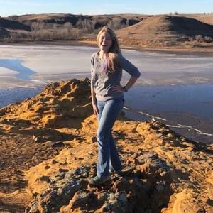 Meet your Posher, April